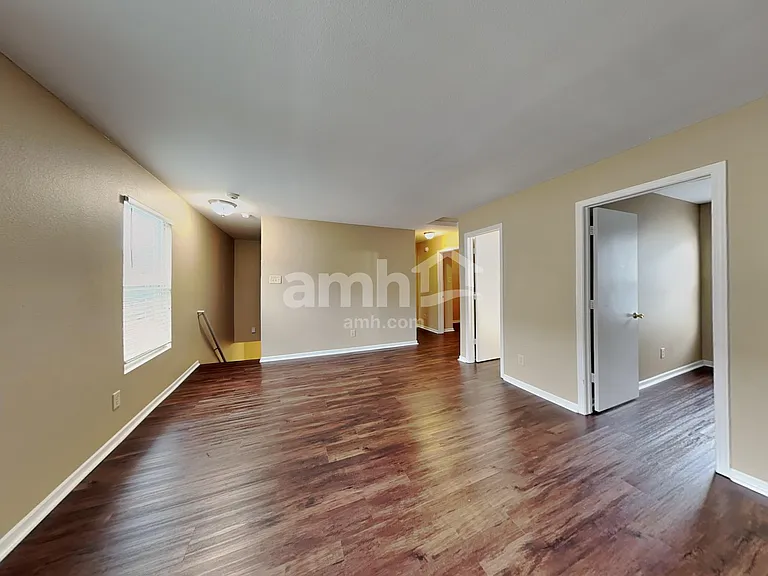 2335 Bridlewood Dr — Photo 9