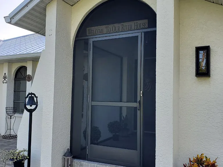 18 Riverfront Dr — Photo 5