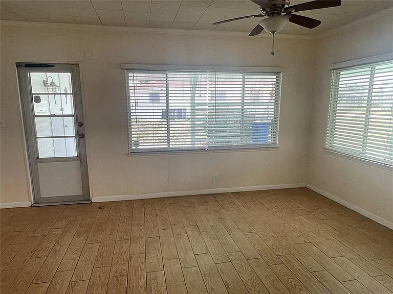701 Cypress Pl — Photo 15