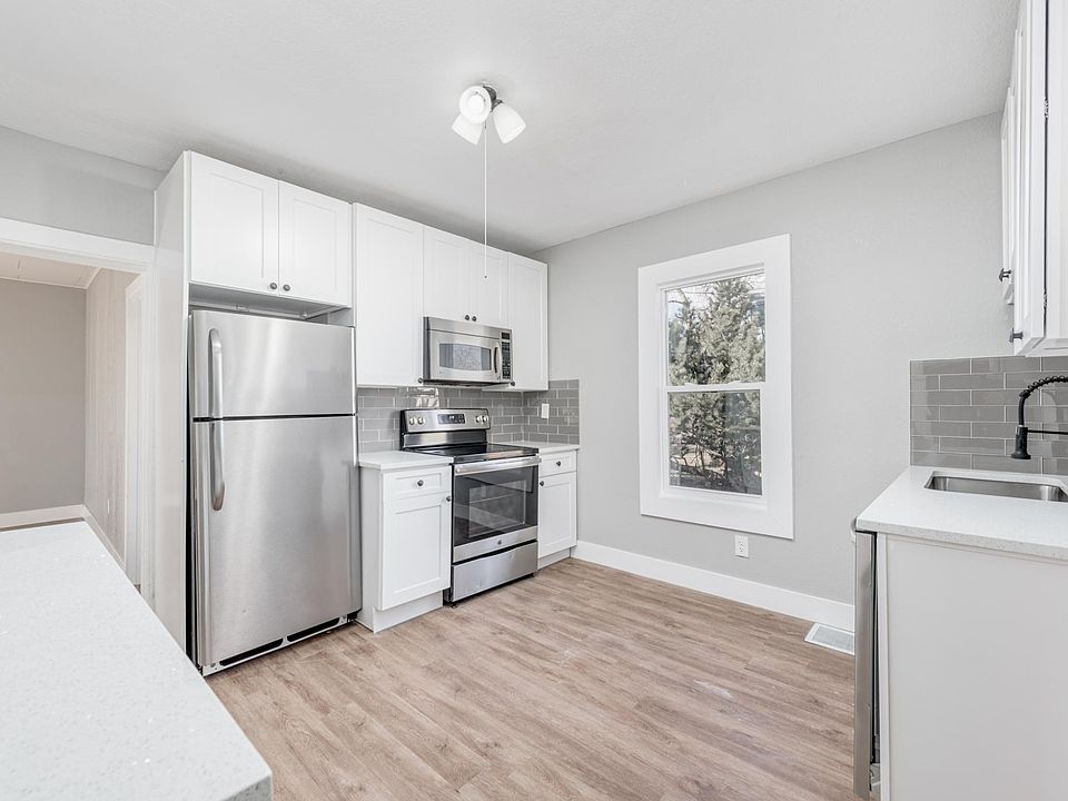 Kitchen Updated Appliances