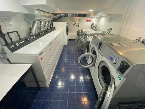 1874 Pelham Parkway South image 24 of 26