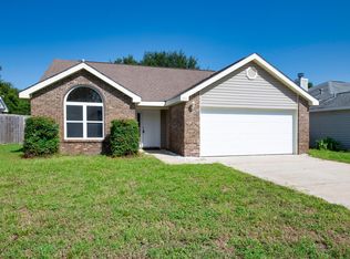 421 Bristol Cv, Mary Esther, FL 32569