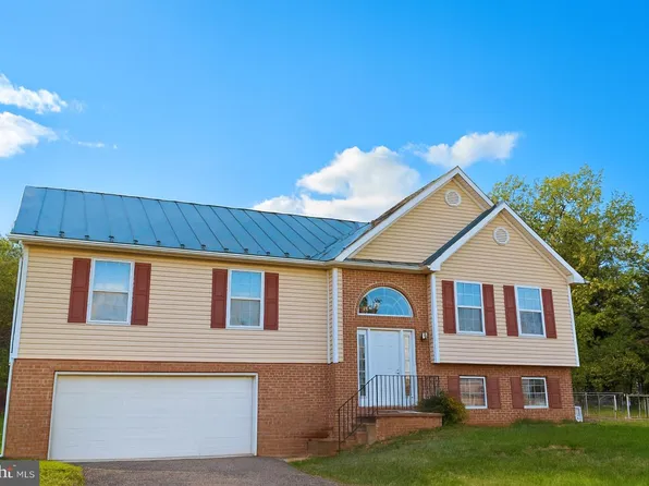 277 Orchard Dale Dr, Clear Brook, VA 22624