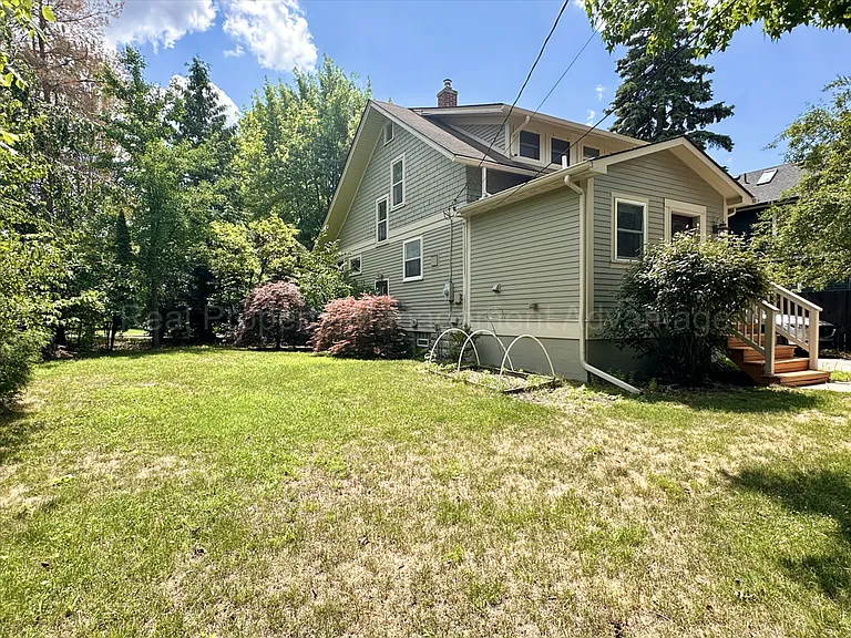 217 Gardenia Ave — Photo 25