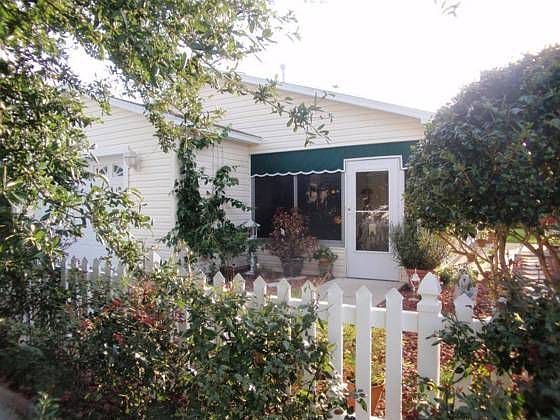 1st image of 17360 SE 82nd Roslyn Ct