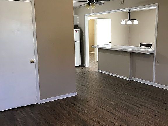 3rd image of 2923 McGaha Ave