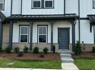 9233 Harwen Ln, Charlotte, NC 28215