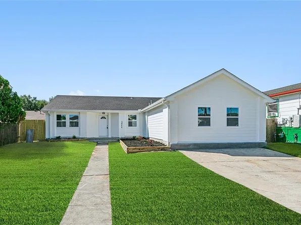3844 Red Cedar Ln, Harvey, LA 70058