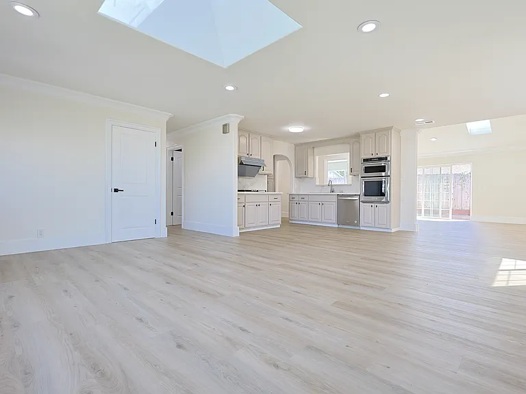 36057 Dalewood Dr — Photo 1