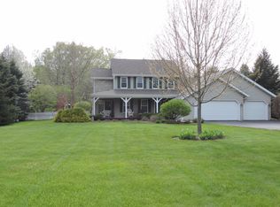 1745 Maple Rd, Grafton, WI 53024