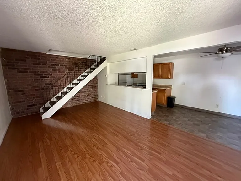 6544 Bremen Dr — Photo 7