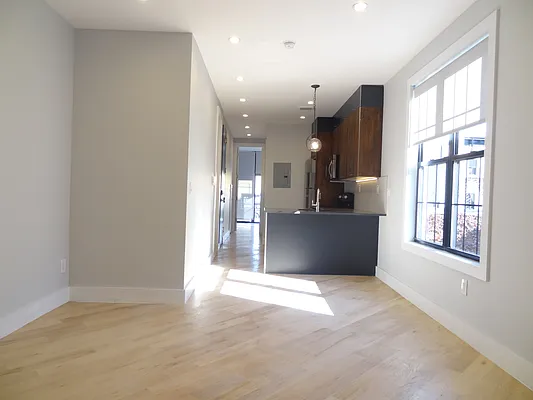 Rented by Lofts and Flats LLC | media 70