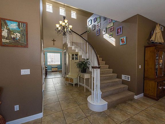 4th image of 2726 S Niverth Pl