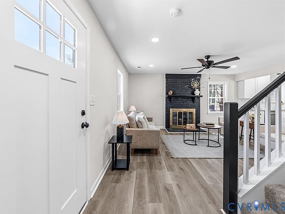 4th image of 2591 Barnesway Ln
