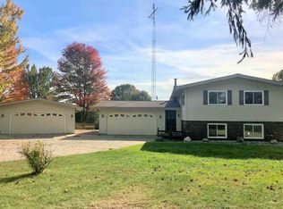 11941 7b Rd, Plymouth, IN 46563