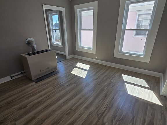 5th image of 330 Purchase St #2
