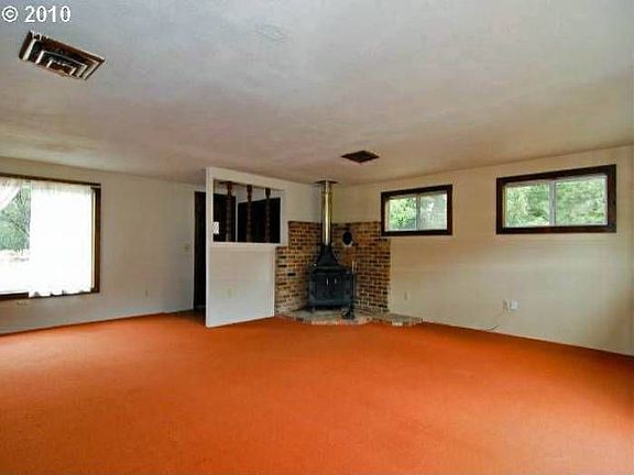 25746 Jeans Rd., Veneta