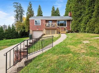 5286 Overlook Glen Dr, Pittsburgh, PA 15236