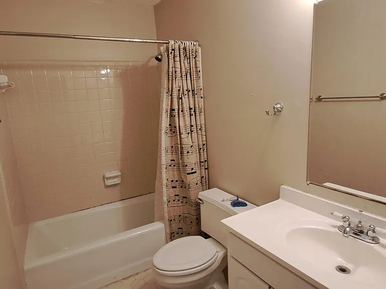 6911 Staghorn Ln — Photo 14
