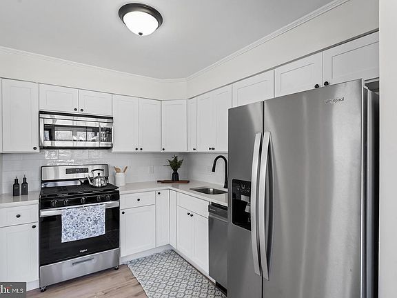 4th image of 605 Tait Rd