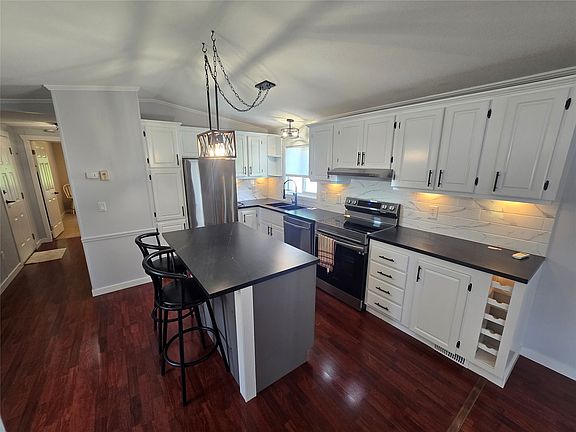 5th image of 851 Old North Thompson Highway Rd #4