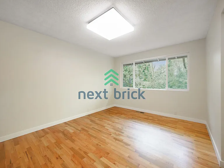 14469 NE 12th Pl — Photo 16