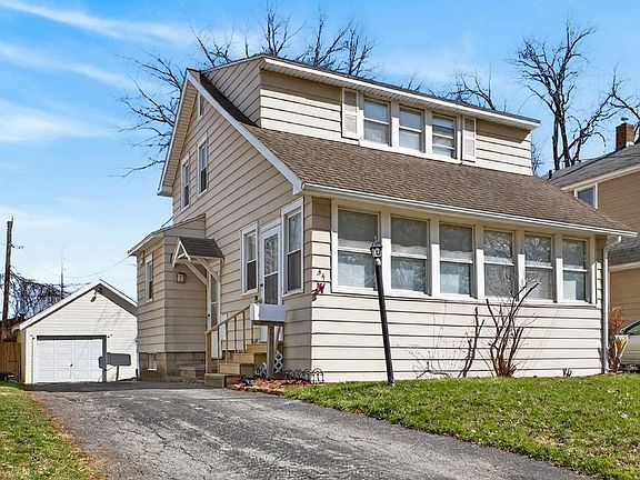 2nd image of 34 Carlisle St