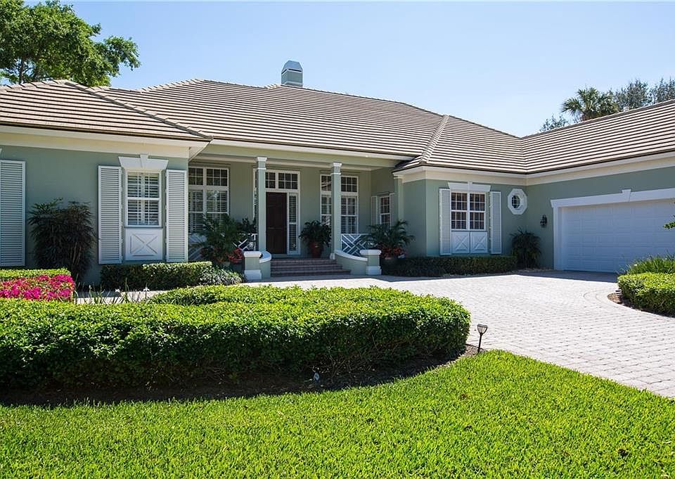 1st image of 118 Hidden Oak Dr
