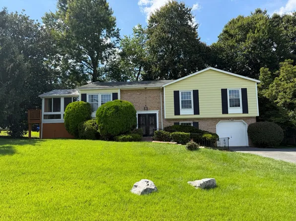 13100 Cabinwood Dr, Silver Spring, MD 20904