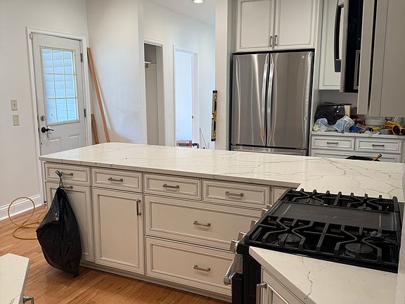 3rd image of 1129 Washington St NE Unit 2