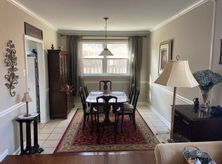 18 Seton Hill Ct, Southampton, PA 18966
