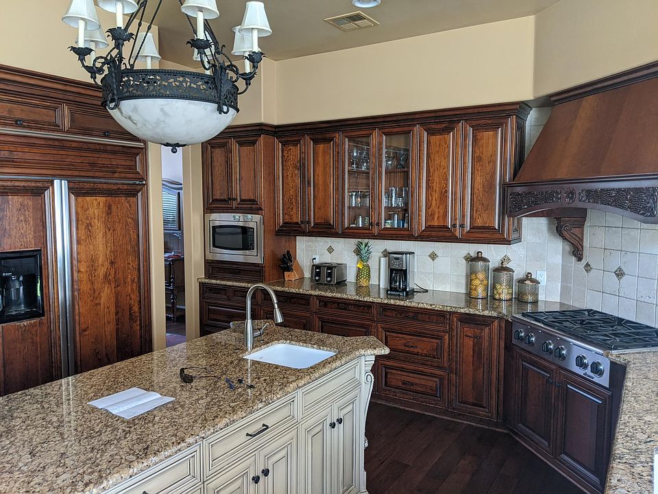 Gourmet Kitchen