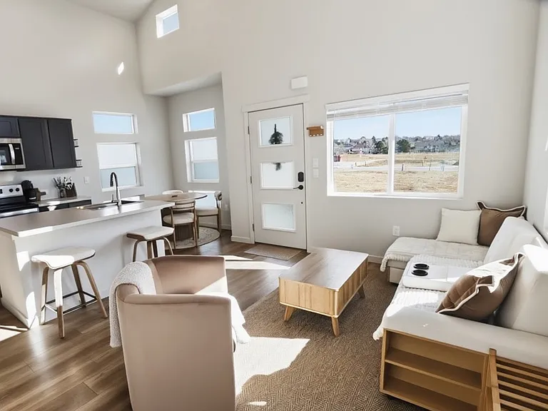 3375 Evening Breeze Dr — Photo 4
