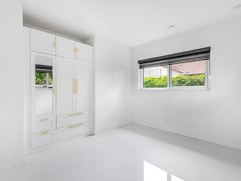 626 NW 7th St — Photo 18