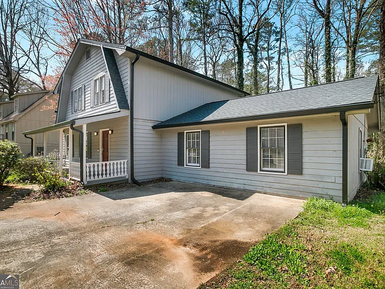 65 Juliana Dr — Photo 25