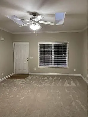 806 Cashmere Dr — Photo 2