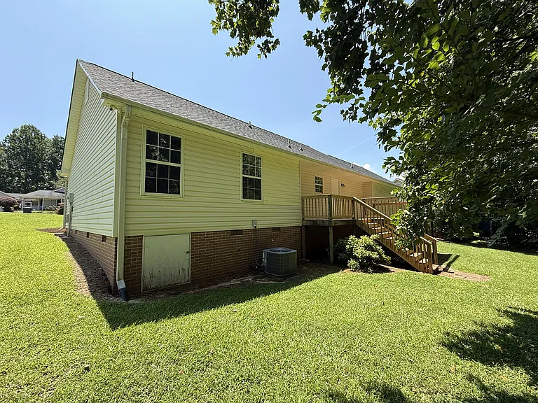 288 Augustine Dr — Photo 6