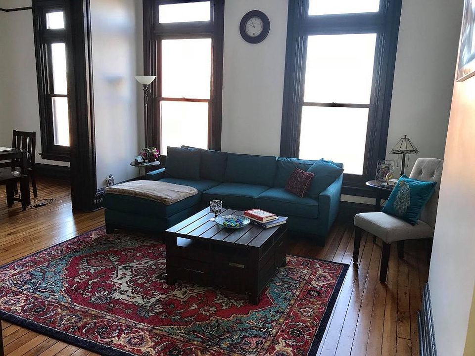 1st image of 1629 W Grand Ave APT 3