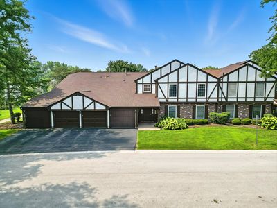 2148 Lancaster Cir APT 202-B, Naperville, IL, 60565