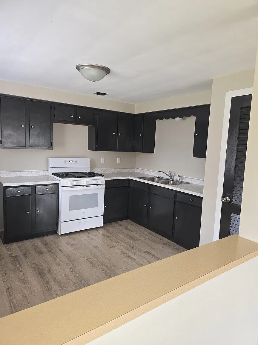 232 E Oak Cliff Ct #4 photo 1