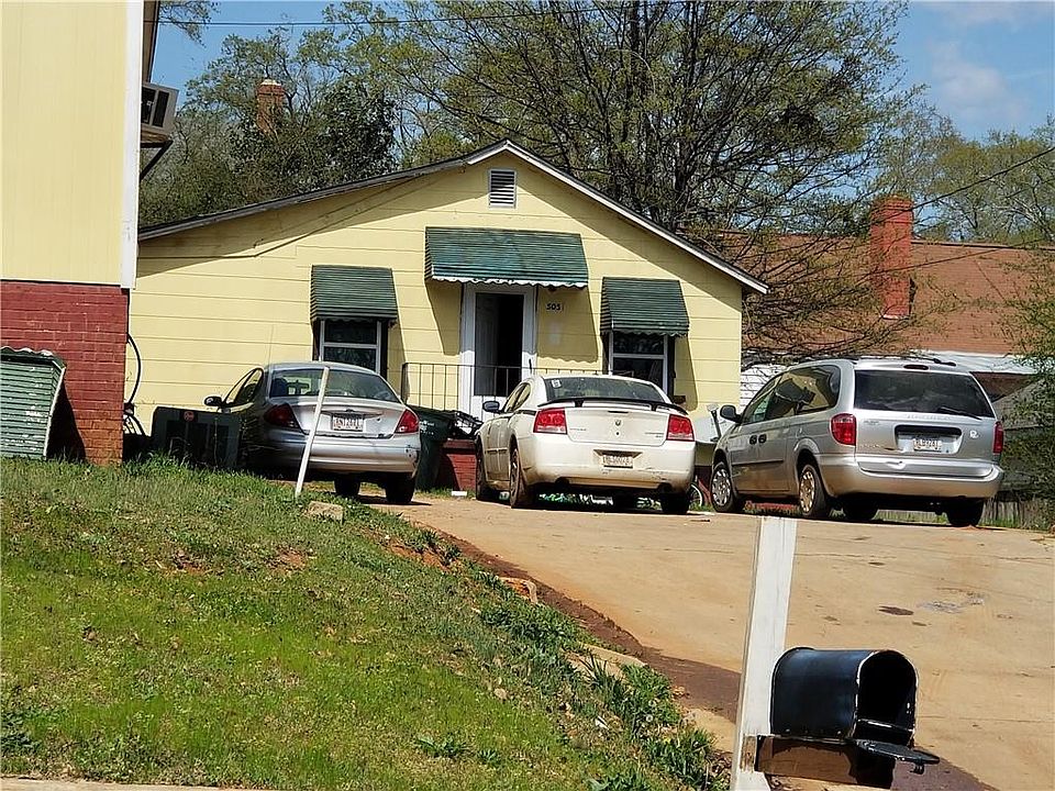 2nd image of 505 E Main St