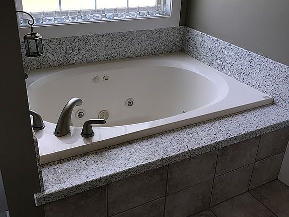 Jacuzzi tub in master
