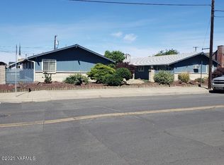 105 N B St, Toppenish, WA 98948