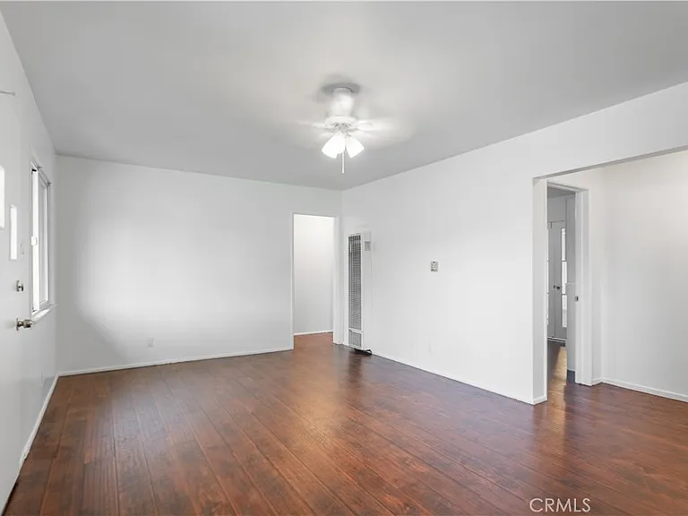 270 S 1st Ave — Photo 4