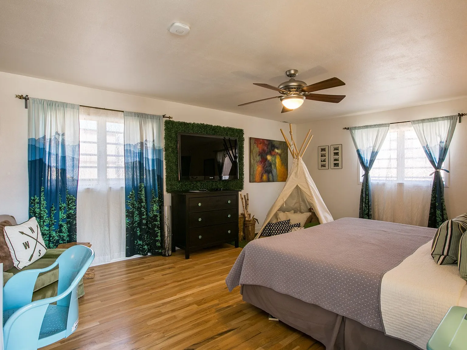 610 Carlisle Blvd Se - 610 C... — Photo 2