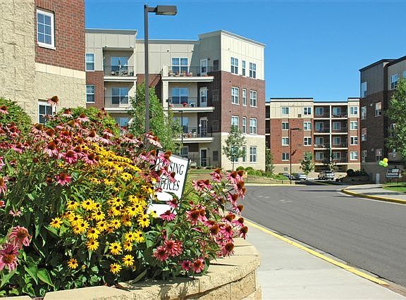 3rd image of 1725 Graham Ave APT 209