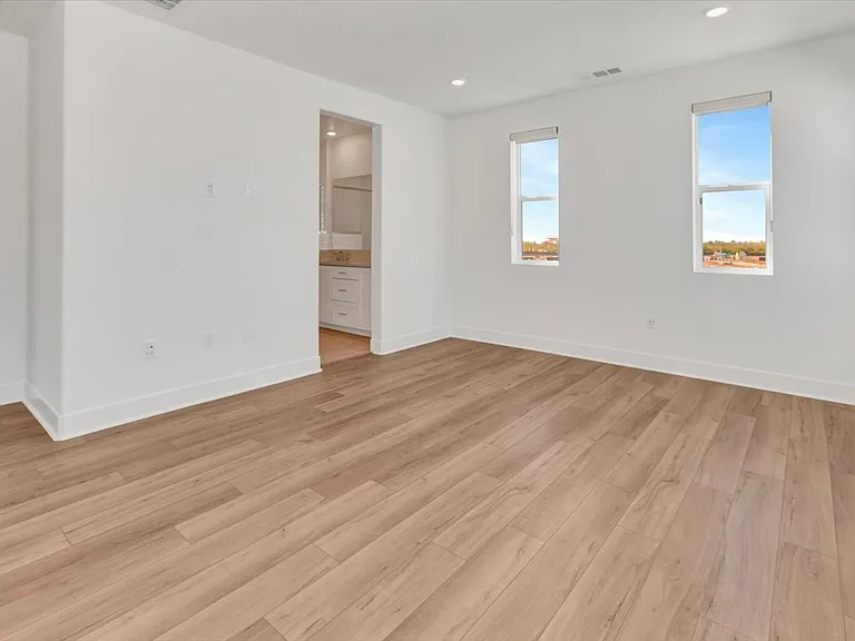 904 Chinon — Photo 10