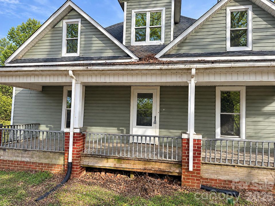 1st image of 139 Colfax Rd