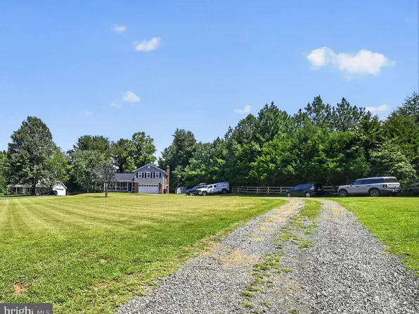 12971 Old Church Rd, Nokesville, VA 20181
