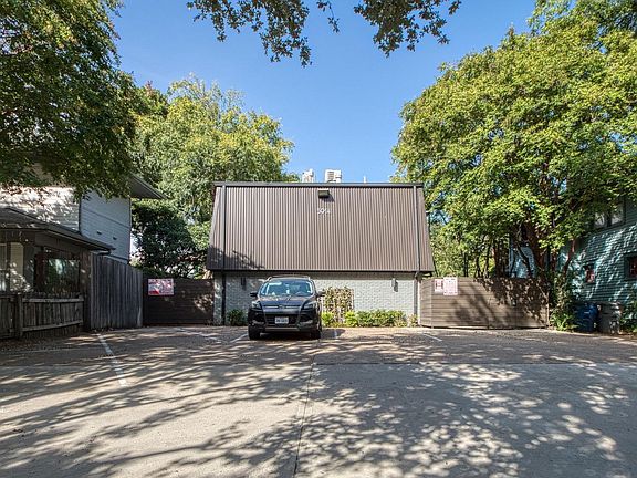 5th image of 3914 Bowser Ave #104